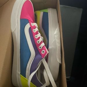 Neon vans